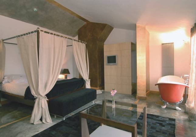 Las mejores habitaciones en Posada Real Casa del Abad. Disfrúta con nuestro Spa y Masaje en Palencia